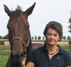 Beatrix Mülhens-Klemm mit ihrer Mutterstute Querida. Foto privat.