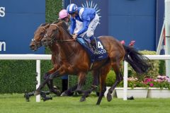 Hukum (im Vorgrund) gewinnt mit Jim Crowley die King George and Queen Elizabeth Stakes in Ascot. ©galoppfoto - Jimmy Clark