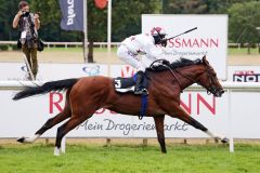 Kellahen (Andre Best) über das Brümmerhofer-Derby Trial mit einem nachgelösten 65.000-Euro Tickett nach Hamburg? www.galoppfoto.de - Sabine Brose