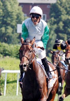 Lucky Speed siegt mit Andrasch Starke im Sparda 144. Deutsches Derby. www.galoppfoto.de - Frank Sorge