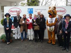 Siegerehrung mit Ertürk Kudu und Adrie de Vries (Foto Suhr)