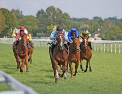 Im Coolmore Stud Baden-Baden Cup klappt es bei Nina's Lob mit Eduardo Pedroza mit dem Black Type-Treffer auf Listenparkett. ©galoppfoto - Sarah Bauer