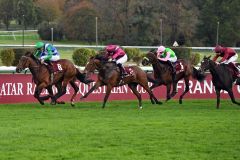 Foret-Hattrick: One Master gewinnt zum dritten Mal dieses 1400-Meter-Rennen. www.galoppfoto.de