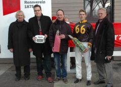 Siegerehrung mit Sascha Smrczek, Martin Seidl, R. Ording (Foto: Suhr)