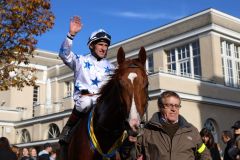 Wonderful Boy gewinnt das finale Gruppe-Rennen 2023 in Deutschland und krönt damit eine für ihn große Saison. Foto: Dr. Jens Fuchs